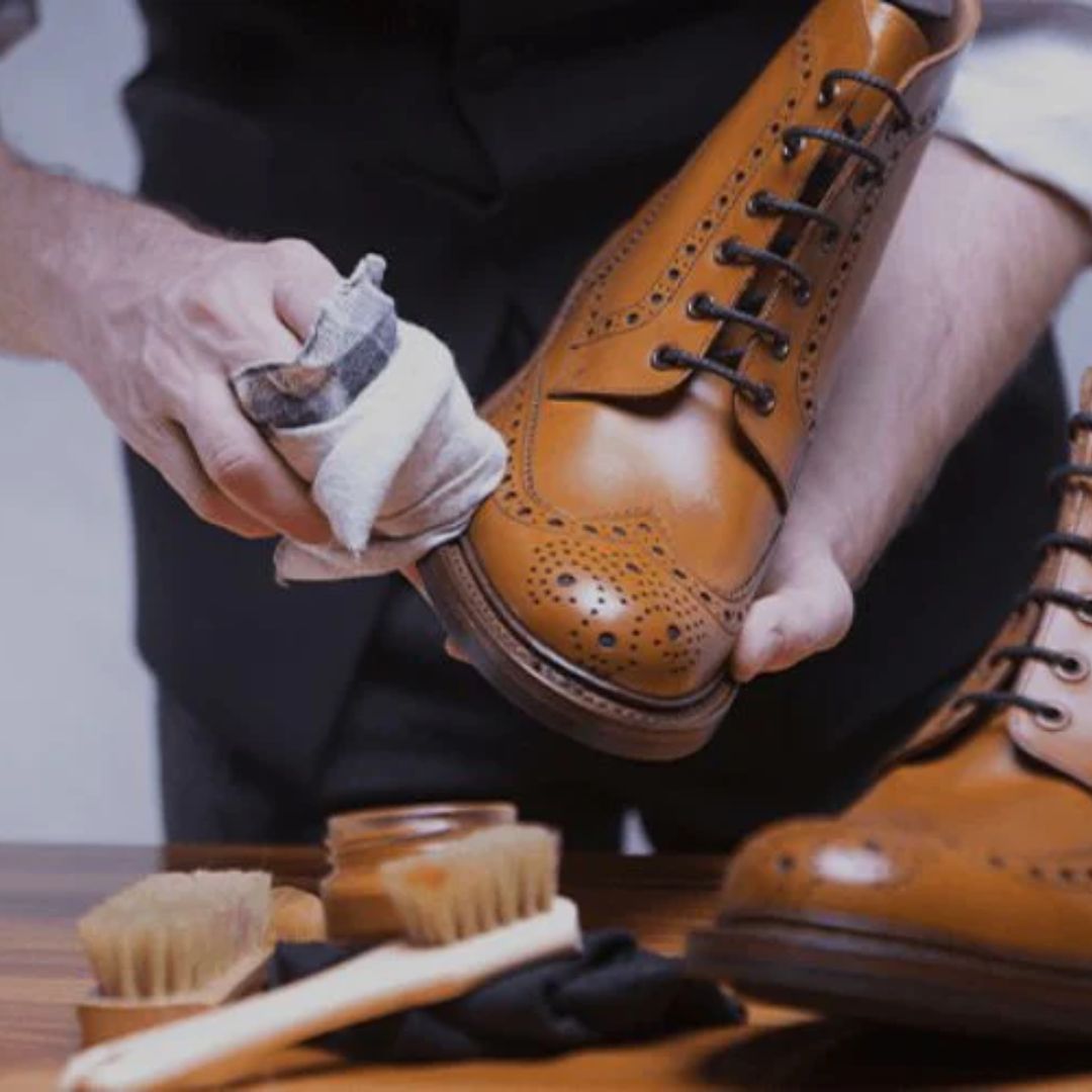 Comment Entretenir Vos Chaussures en Cuir pour Qu'elles Demeurent Comme Neuves